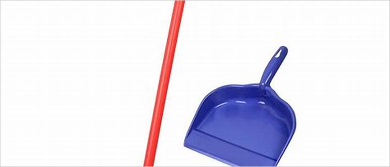 Toy broom and dustpan